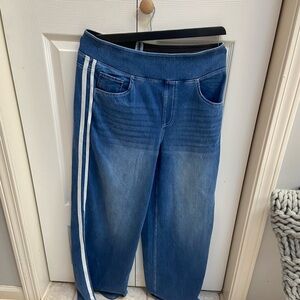 HALARA Blue Ankle Jeans with White Stripe